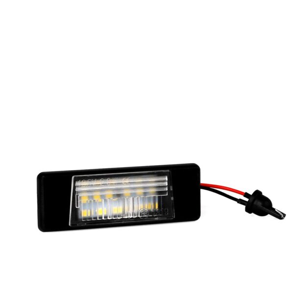 clp106_02 LED numbrimärgi tuli Nissan X-TRAIL18SMD