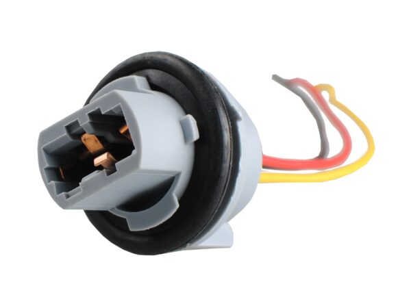 gn013 T20 - W21/5W pistikupesa