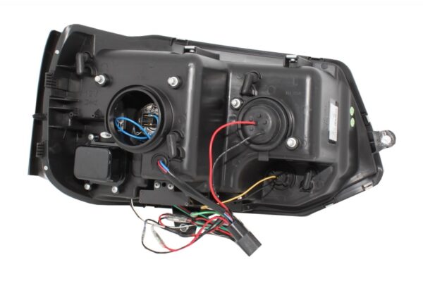 Esituled VW T5 buss 09- LED DRL mustad4 Esituled VW T5 09-15 LED DRL mustad