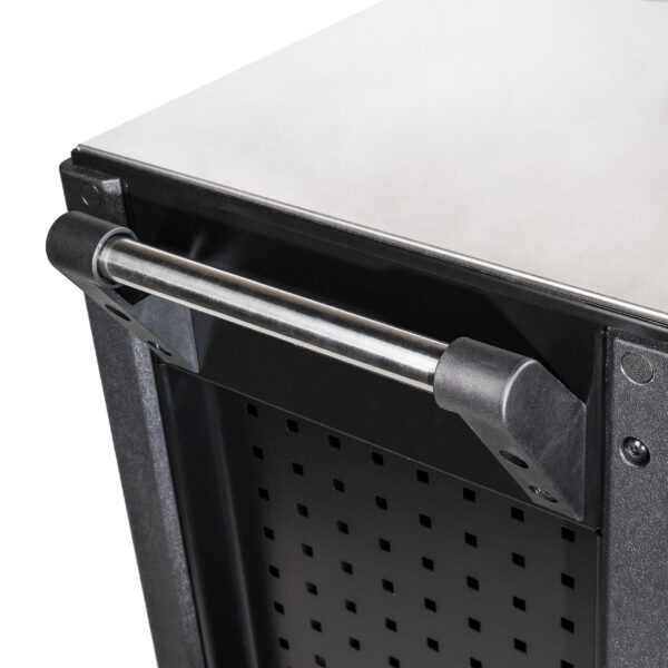 Tööriistakäru tööriistadega 451 osa