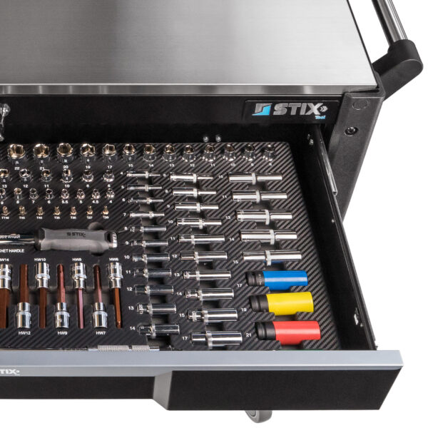 Tööriistakäru tööriistadega 451 osa