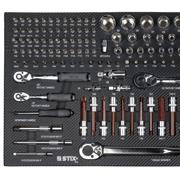 Tööriistakäru tööriistadega 451 osa